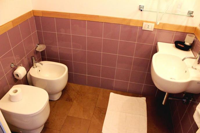 Bagno privato in Hotel a Lampedusa