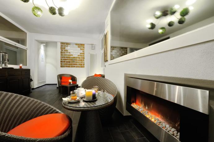 Zona relax + camino Hotel Emilia-Romagna 