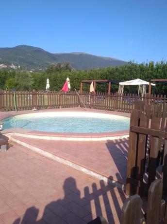 Piscina convenzionata esterna per bambini Assisi