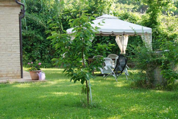 Villa a Macerata immersa nel verde