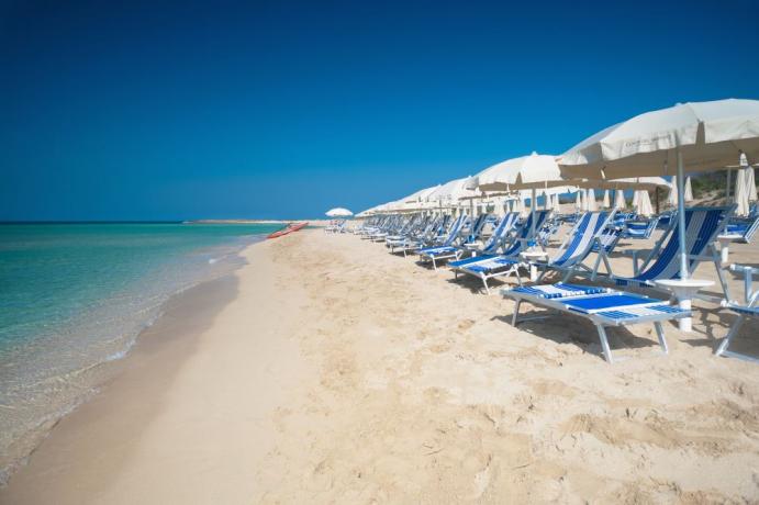 Villaggio con Spiaggia Privata di Sabbia Ugento