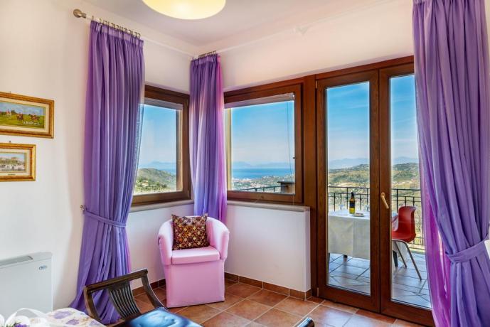 Camera matrimoniale con balcone panoramico Golfo di Agropoli