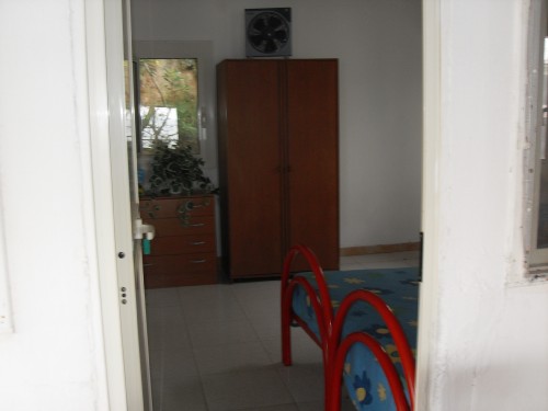 BUNGALOW BILOCALE Prefabbricato in Muratura: camera