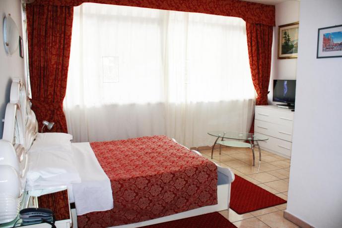 Hotel ad Ostia con Camera matrimoniale Romantica