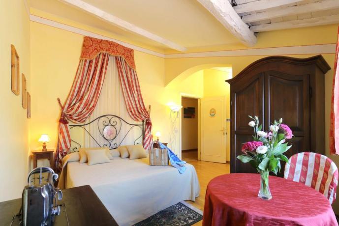 Camera in B&B a Montecarlo Toscana
