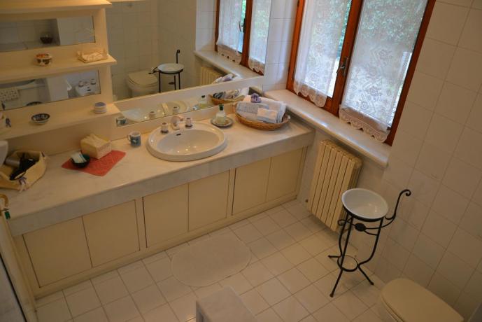 Appartamento con grande bagno privato nelle Marche