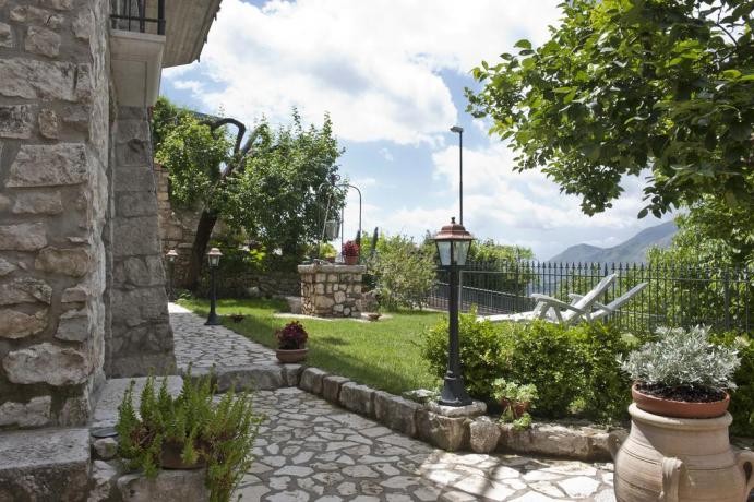 Appartamento giardino + camera matrimoniale in B&B Gaeta