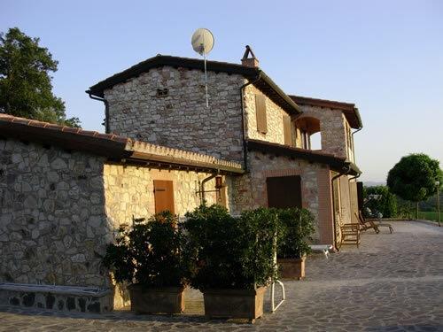 San Terenziano B&B casale immerso nella natura umbra