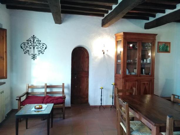 Casale rustico con soggiorno Castiglione del Lago