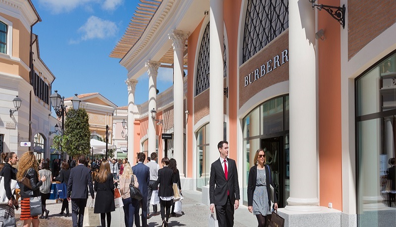 Outlet Castel Romano grandi firme