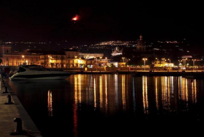 Villetta per gruppi vicino porto di Catania-Trecastagni