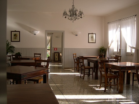 Sala Ristorazione Luminosa