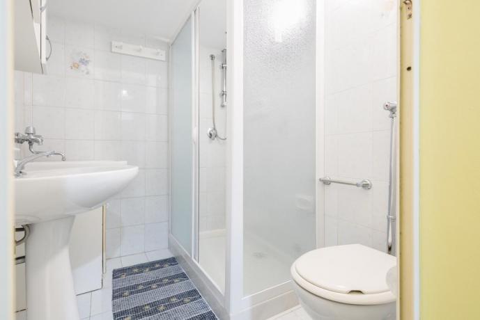 Appartamento a Modica con doccia e set cortesia