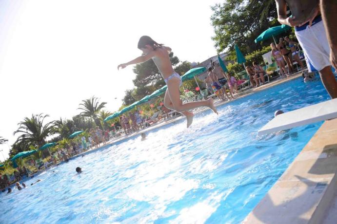 villaggioturisticotorredellorso-labrunese-campi-calcio-paddle