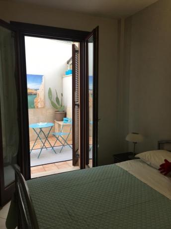 Appartamento-vacanza camera matrimoniale con balcone Polignano-a-Mare