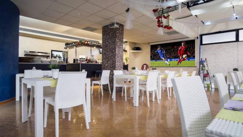 Pizzeria il Ristorantino in albergo elegante vicino L'Aquila