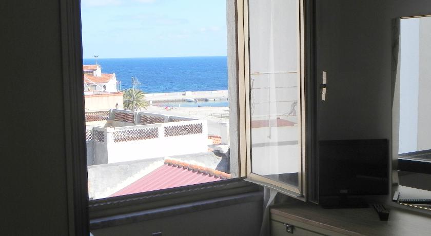 camere con vista mare vicino a Cagliari