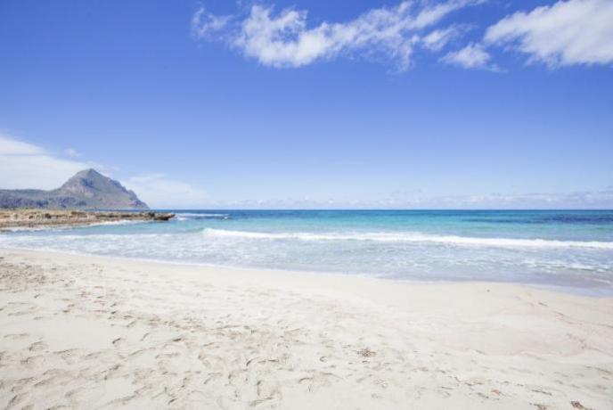 Alloggi vacanze a Baia-Santa-Margherita per coppie e famiglie
