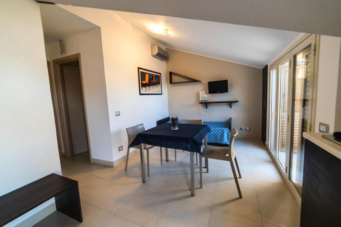 Appartamenti per Gruppi con Cucina Bagno Privato-Villagonia