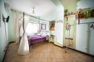 camera matrimoniale con bagno privato, vista su Roma 