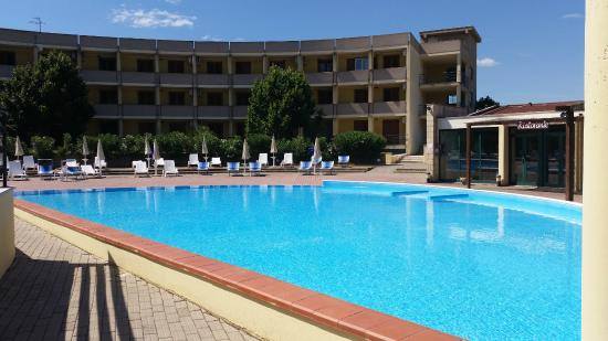 Grande Piscina per Adulti-Bambini con Animazione-Bernalda 