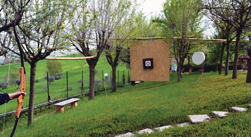 Tiro con l'arco casale immerso nel verde 