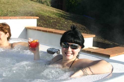 Idromassaggio esterno con acqua riscaldata