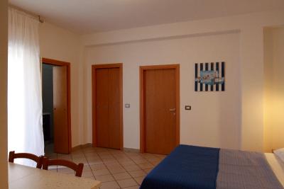 Appartamento monolocale spazioso con balcone