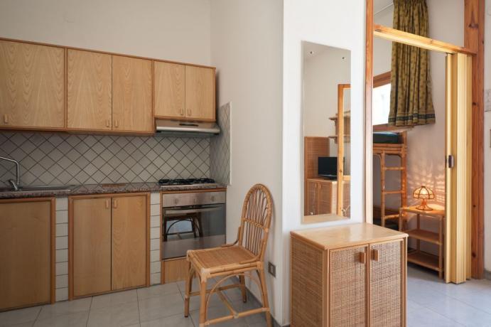 Residence con Appartamenti e Piscina vicino Ugento