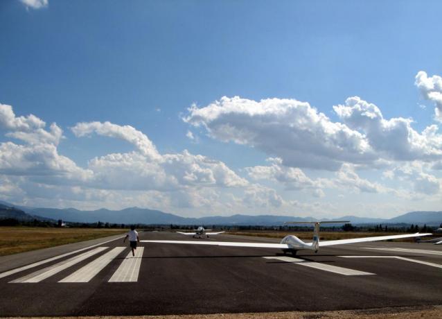 Aliante a Foligno, aeroporto per volo a vela