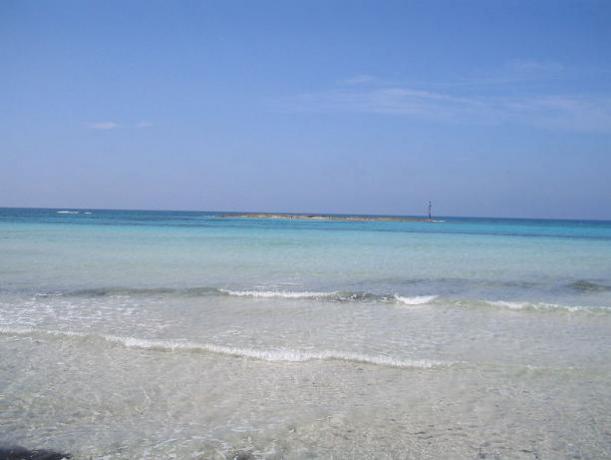 Villaggio nei pressi Spiaggia Torre San Giovanni 