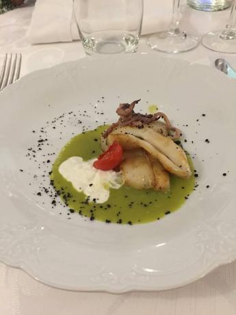 Ristorante interno, hotel a Salerno, piatto tipico