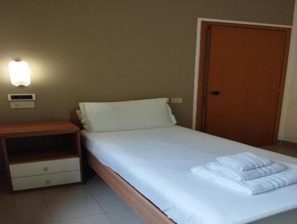 Camera da letto ideale per viaggiatori singoli 
