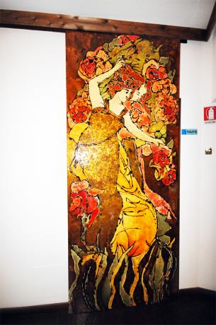 Albergo ad Alcamo in Sicilia, affreschi salotto Liberty