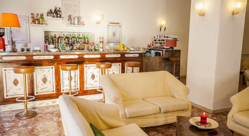 Albergo a Ischia con Bar interno