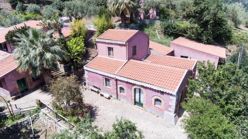 Agriturismo in Sicilia con ampio spazio esterno