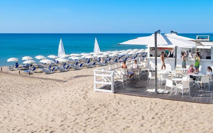 Hotel spiaggia privata bar-servizi Castellaneta-marina 