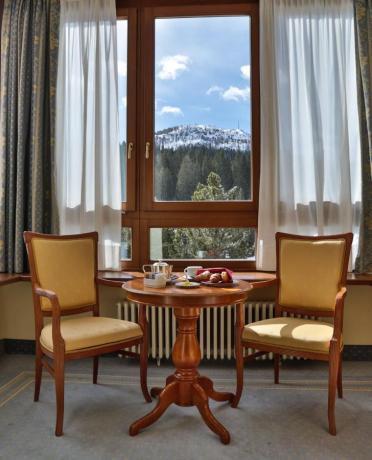 Colazione in Camera con vista Dolomiti 