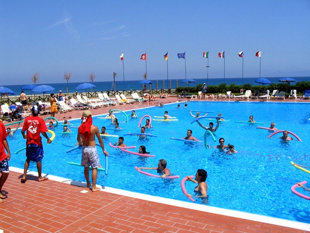 Villaggio a Piraino con Animazione diurna e serale