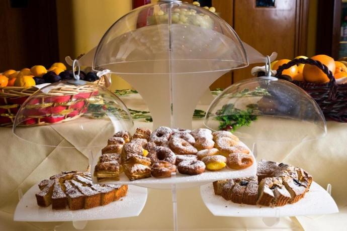 Chianciano Terme: Buffet Dolci Colazione in Hotel 