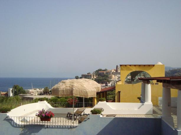 Solarium in Hotel 4 stelle a Lipari 