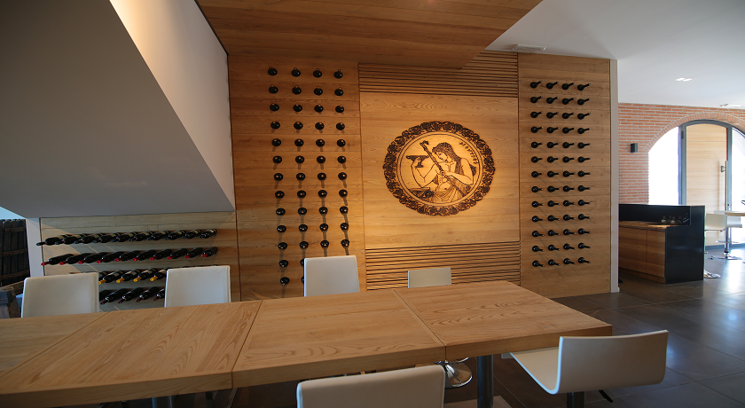 Cantina Vinicola con camere