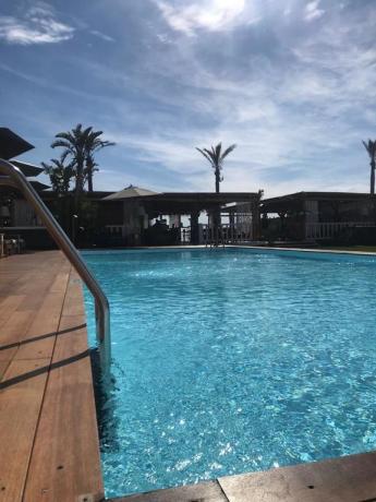 Hotel 4stelle con piscina a Baia Domizia