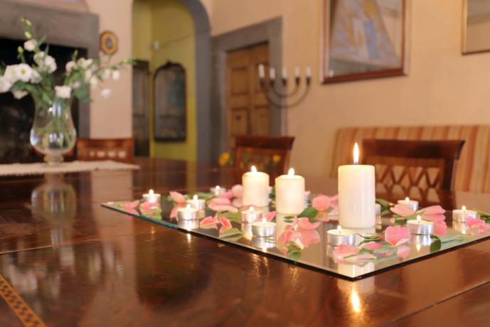 Montecarlo con camere con letto a baldacchino