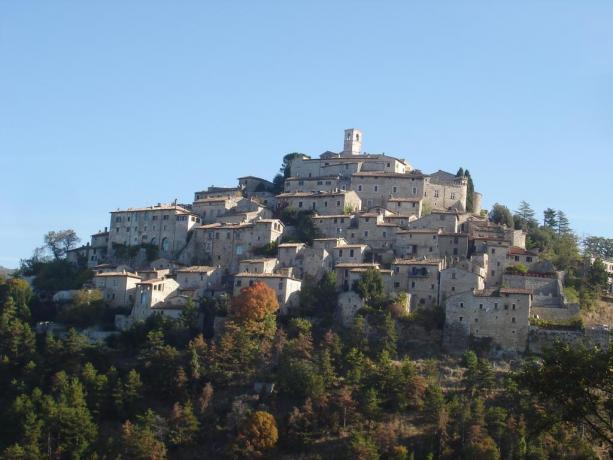 A Labro, Albergo con appartamenti per famiglia 