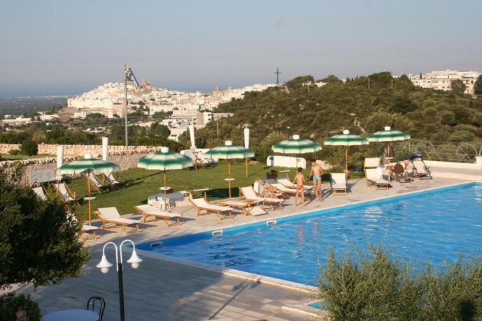 Hotel con Piscina all'aperto vista Ostuni