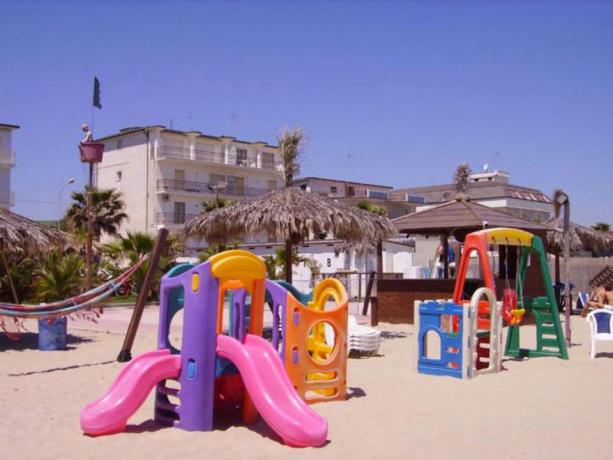 Lido di Fermo, Giochi per Bambini sulla Spiaggia 