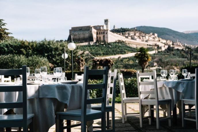 Ristorante per gruppi ad Assisi vicino al centro