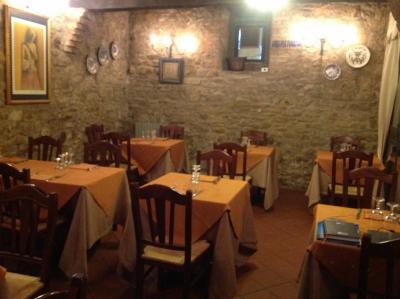 Ristorante interno tipico  