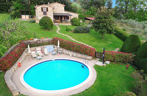 Villa piscina e pratino